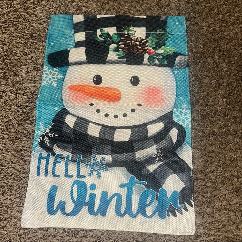 NWOT Festive Snowman Hello Winter Holiday Garden Flag
